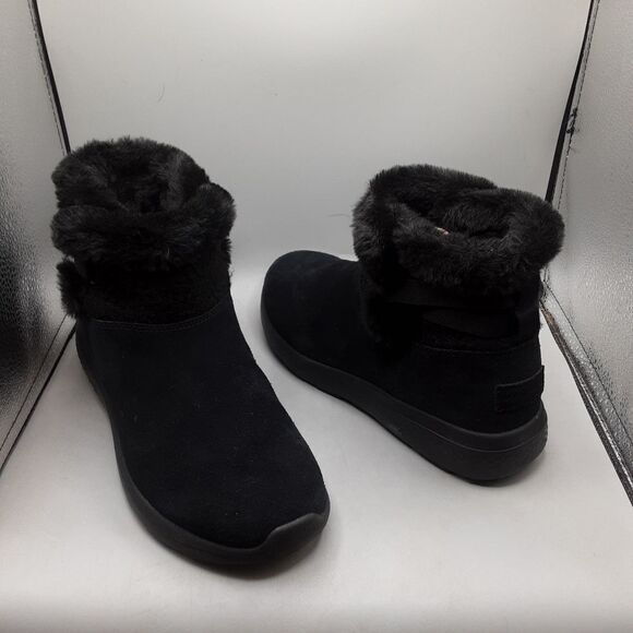 Black Boots  - Picture 1 of 14